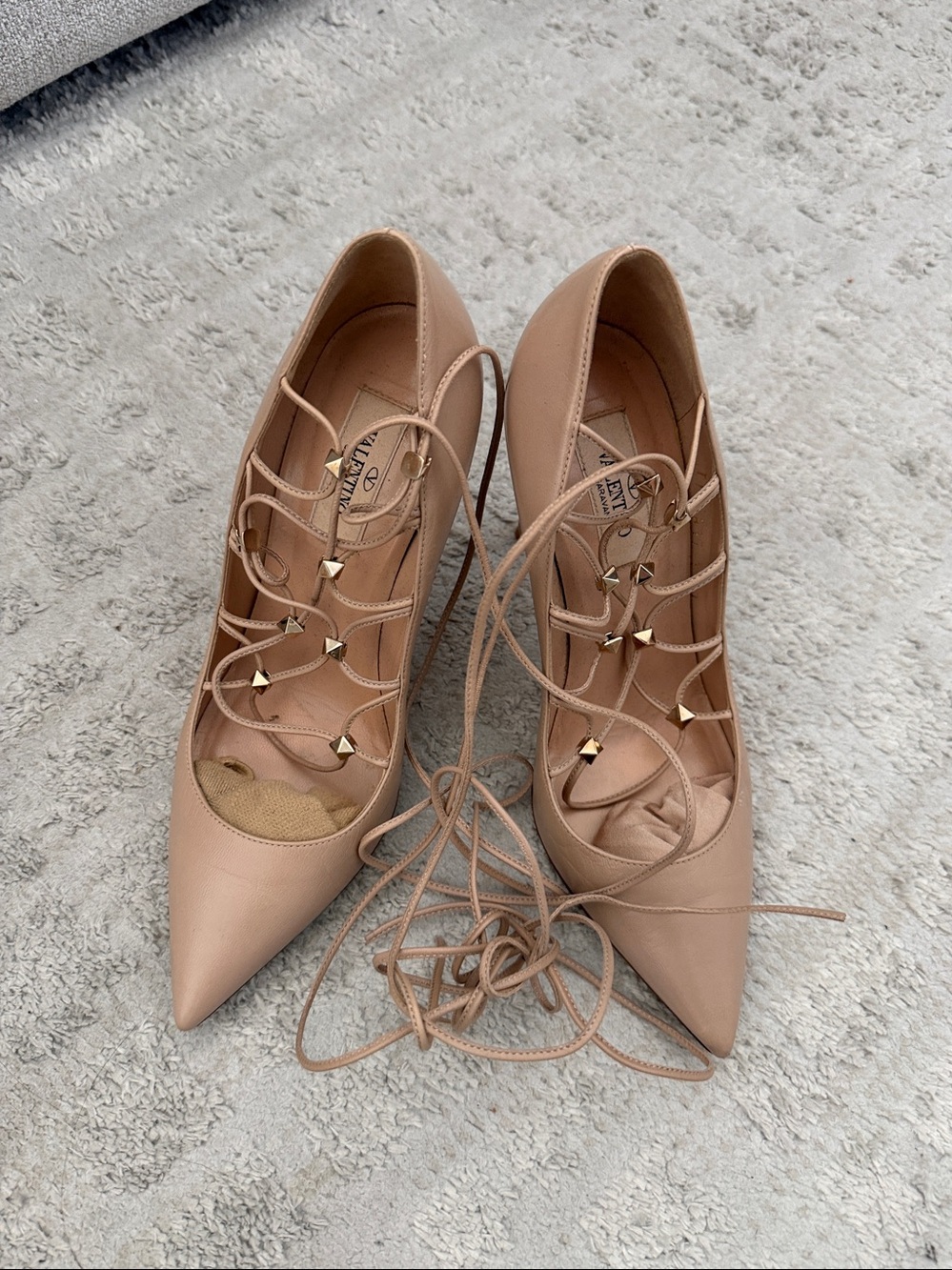 Valentino Garavani Rockstud Lace Up Pointed Pump